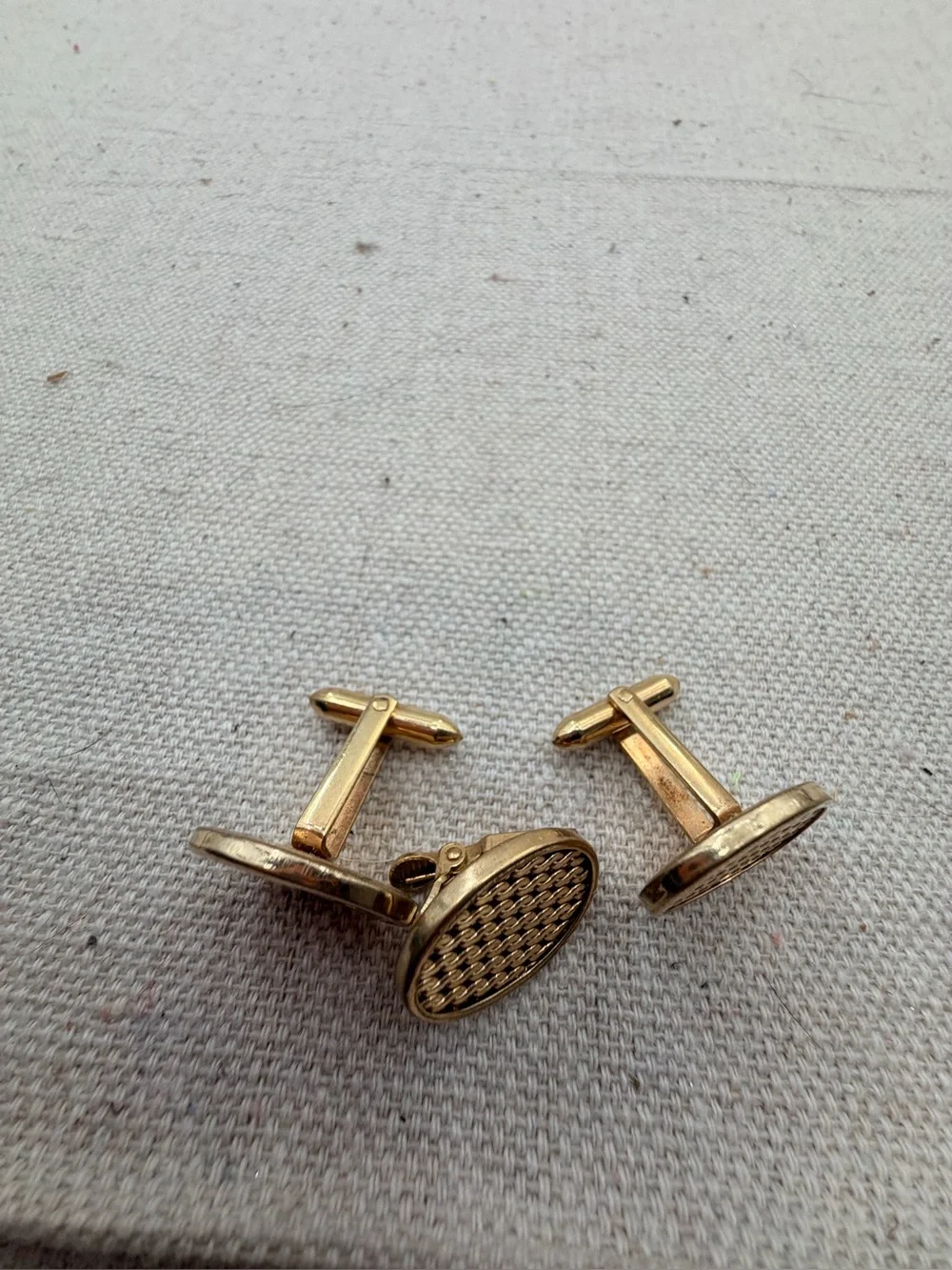 Vintage Gold Woven-Pattern Round Cufflinks